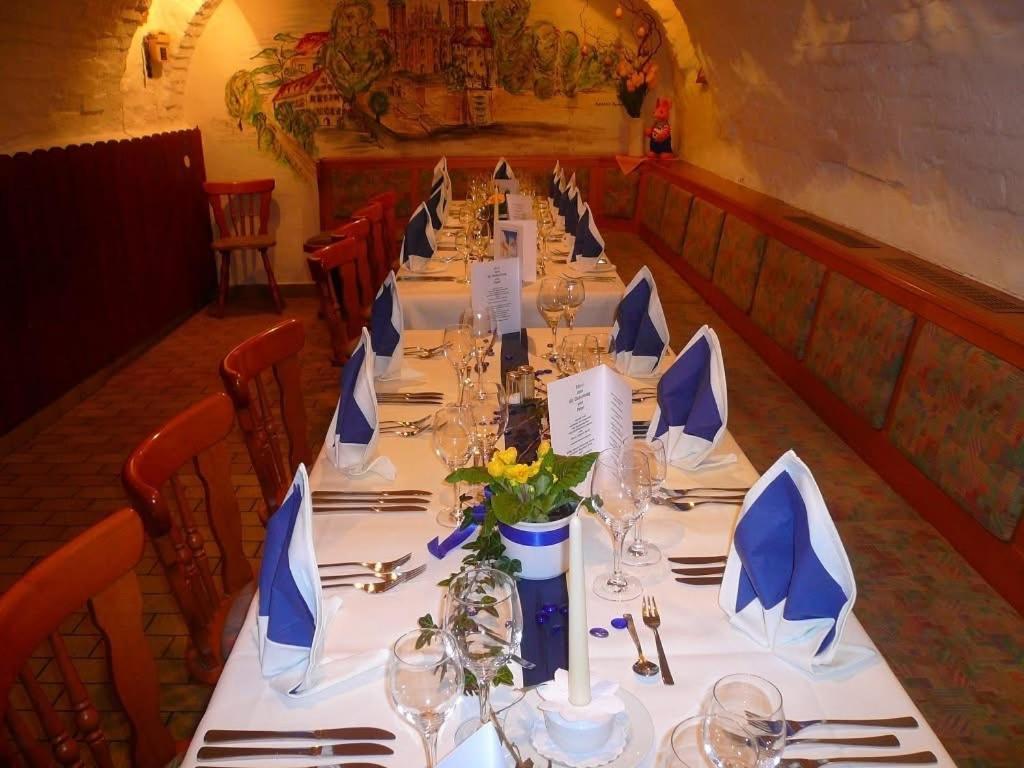 Hotel Gasthof Baeren Вайнгартен Экстерьер фото
