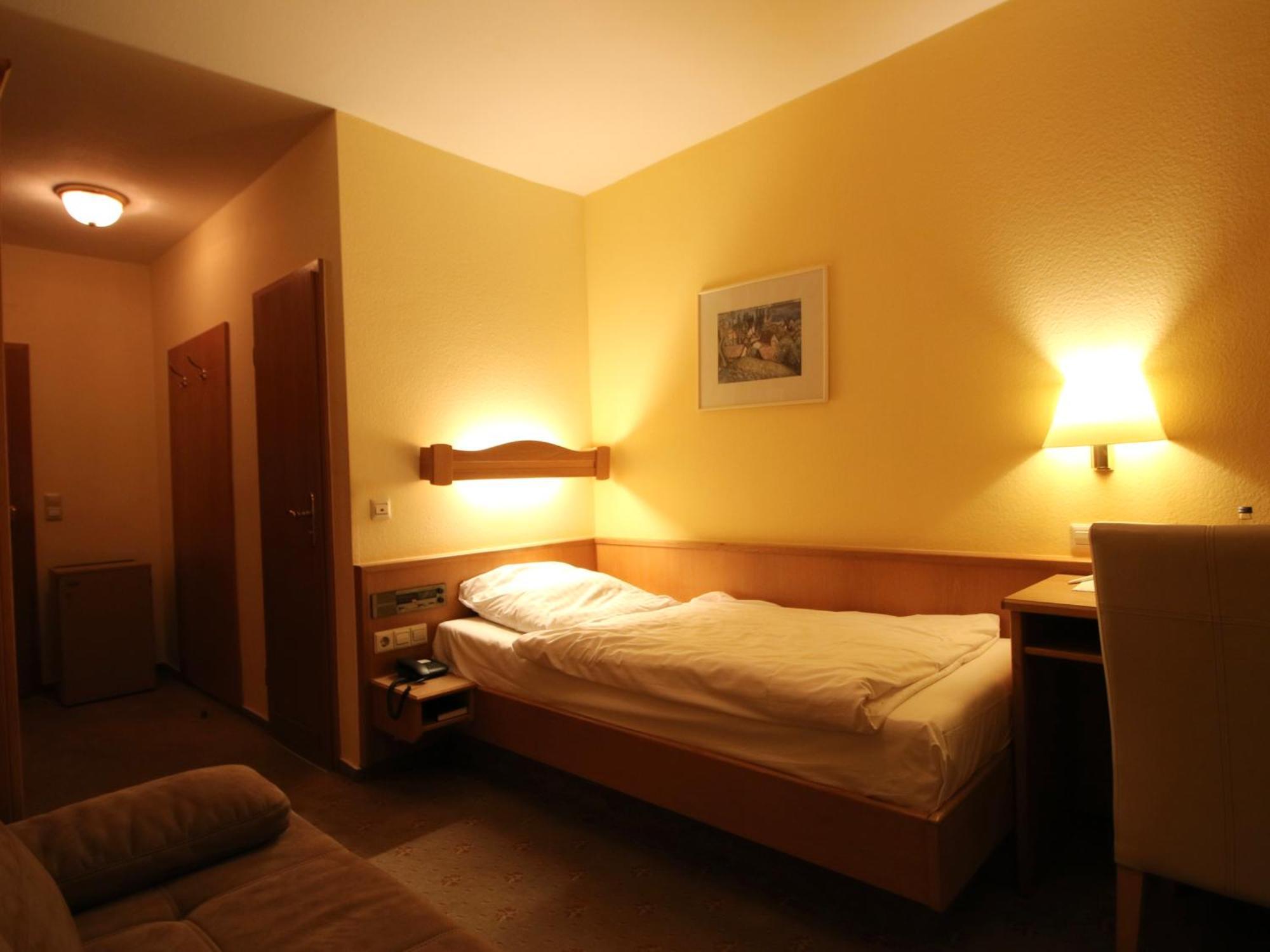 Hotel Gasthof Baeren Вайнгартен Экстерьер фото