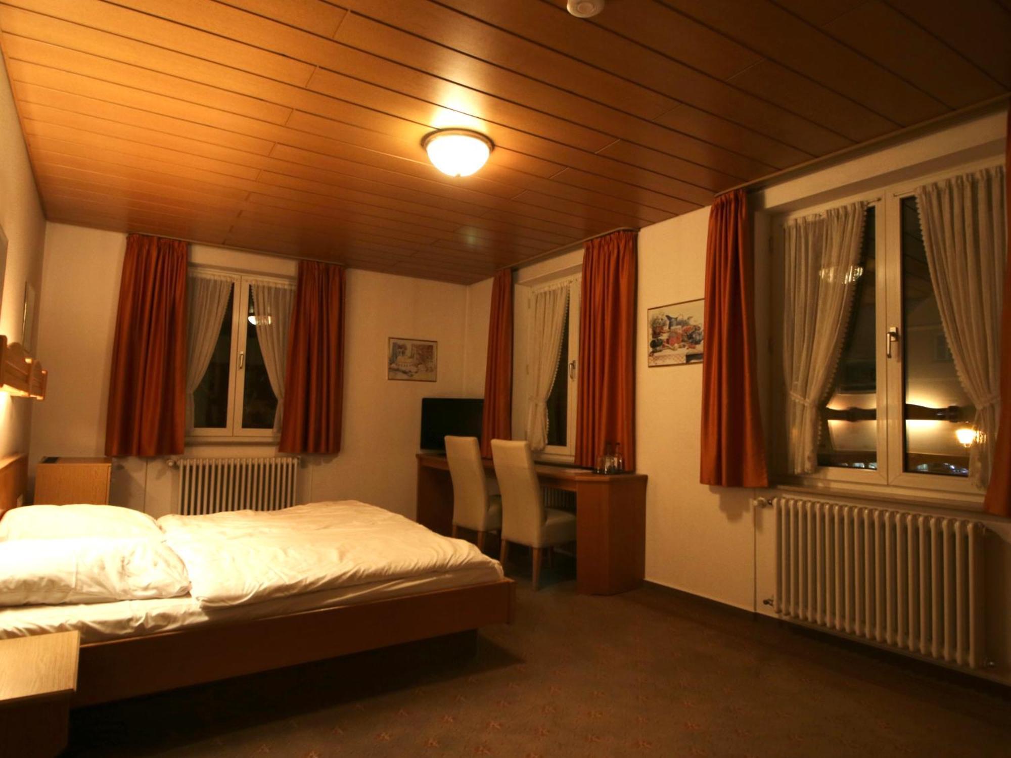 Hotel Gasthof Baeren Вайнгартен Экстерьер фото